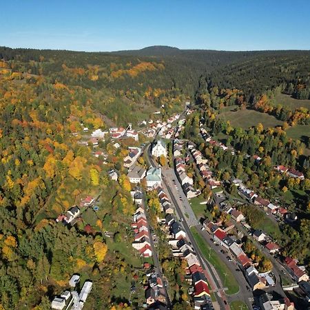 Apartman Houmr Jáchymov Buitenkant foto